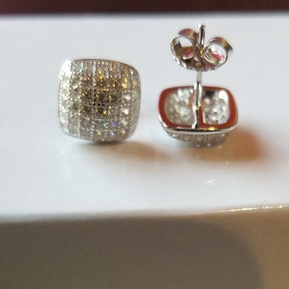 💎Sale!💎Sterling Silver CZ Earring - Picture 2 of 2